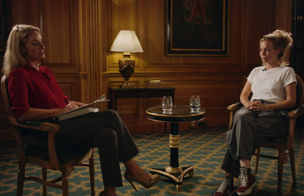 Tamzin Outhwaite and Fiona Button in What a Carve Up!